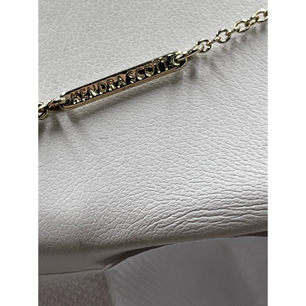 Kendra Scott Gold Plated Elisa Pendant Necklace‎ in Slate Gray Glass Illuision - Picture 10 of 14